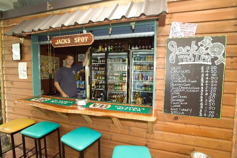 Aquarius Gold Coast Hostel Εξωτερικό φωτογραφία