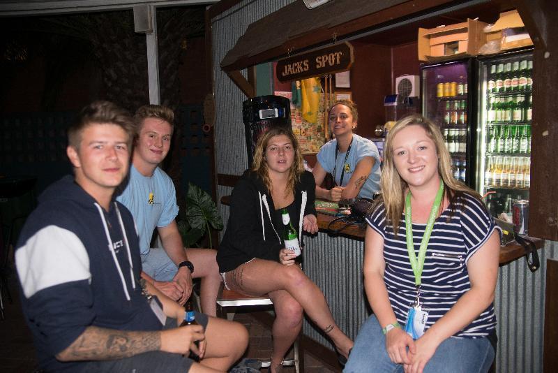 Aquarius Gold Coast Hostel Εξωτερικό φωτογραφία